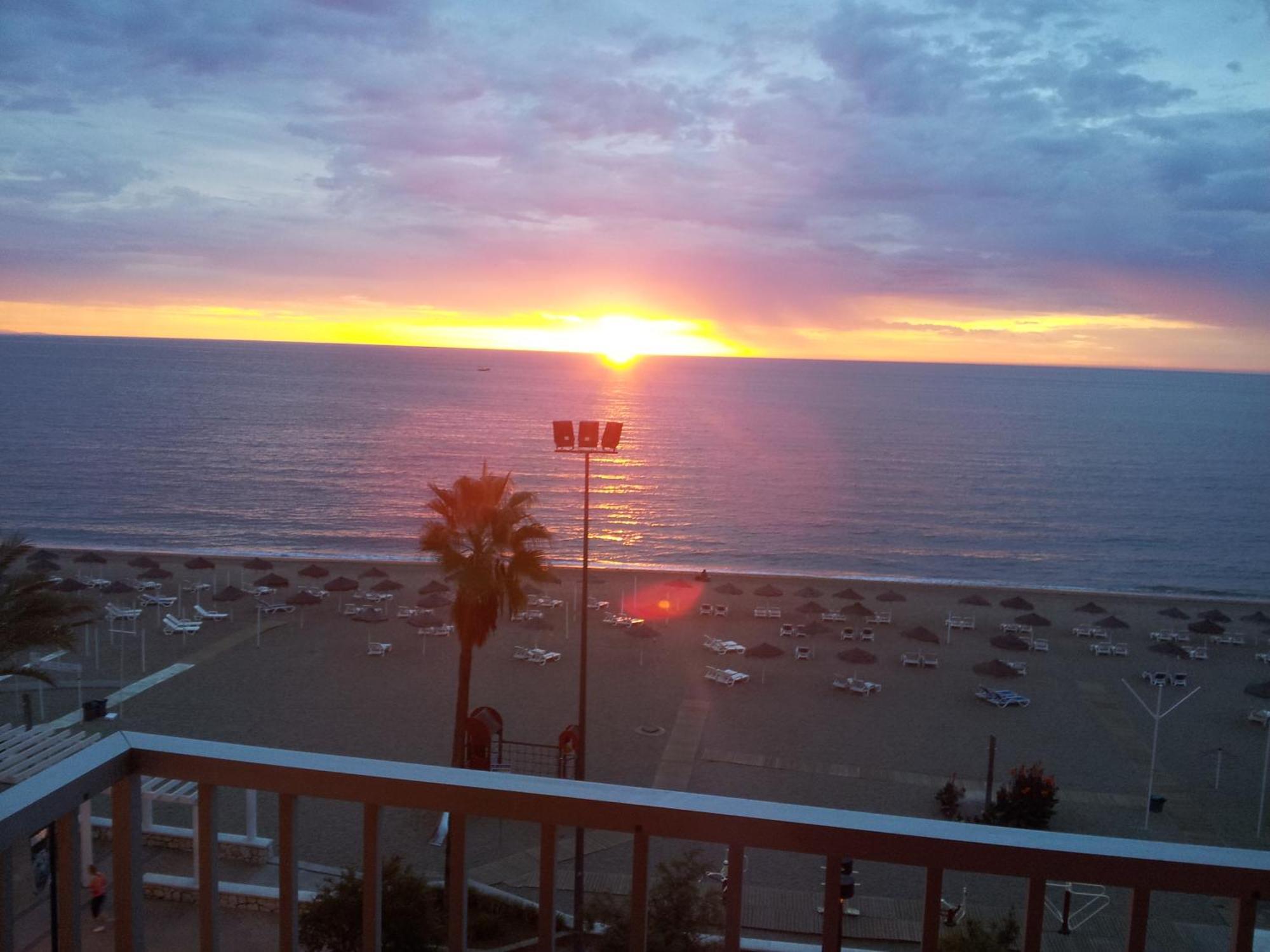 Fuengirola Playa Carina Apartment Bagian luar foto